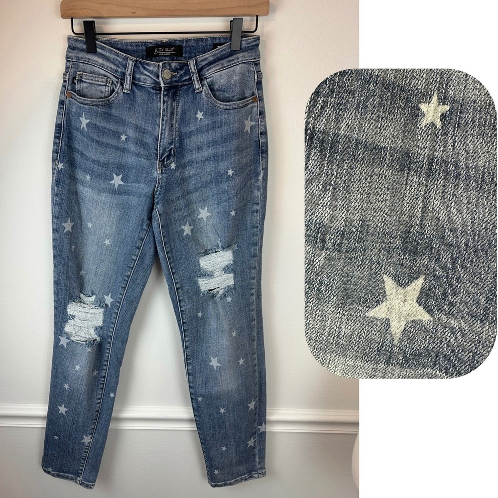 JUDY BLUE Mid-Rise 'Star Crossed' Distressed Boyfriend Fit Jeans | 3/26